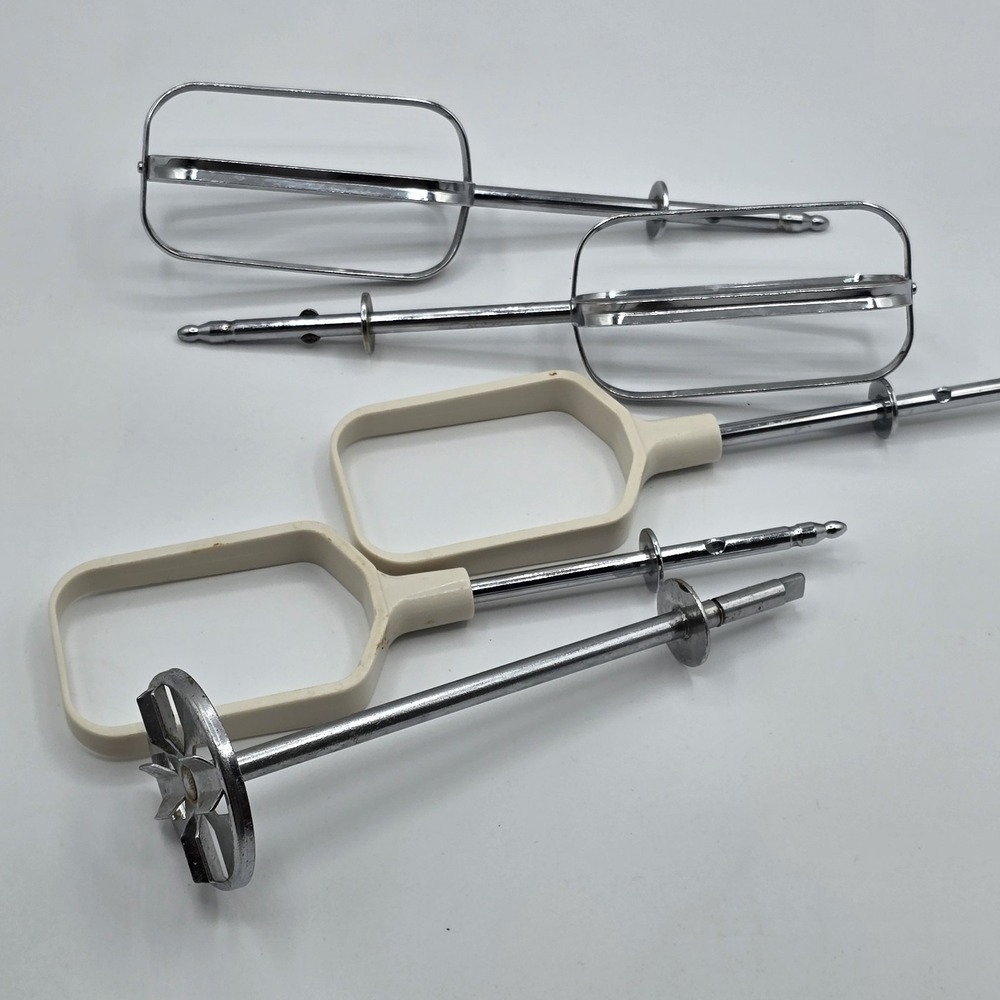 Set Lot Of Vintage Mix Mixer Metal Plastic‎ Beaters